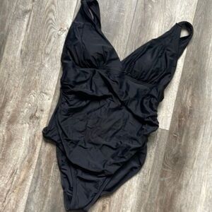 Silhouette solution swimsuit size 8 swim black one piece